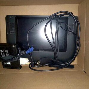Wacom Monitor Pen & Graphics Tablet - Black - Plug and Adapter